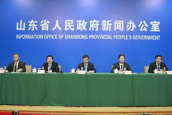 山(shān)科(kē)控股黨委書(shū)記、董事(shì)長(cháng)董火(huǒ)民(mín)受邀參加山(shān)東(dōng)省新聞發布會(huì)并回答(dá)記者提問(wèn)